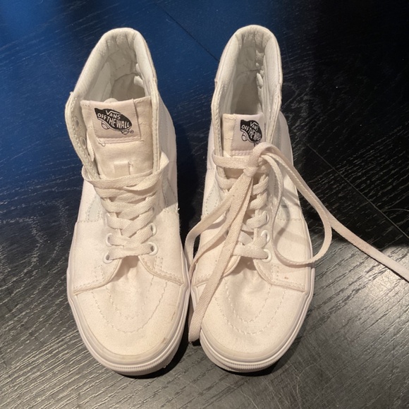 Vans - Sk8-Hi Canvas Shoe, size 5.5 - Picture 2 of 4